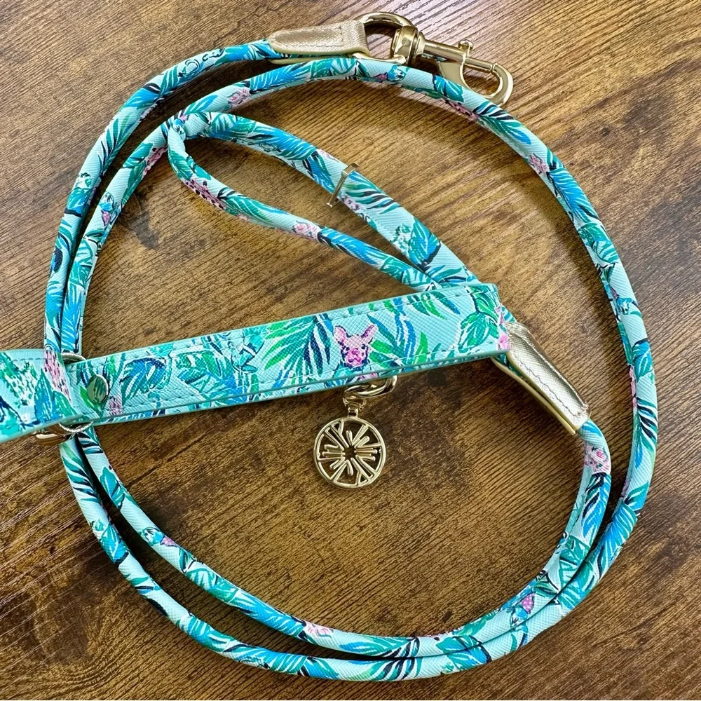 Lilly Pulitzer Dog Collar and Leash, Seasalt Blue Barking Up The Palm Tree